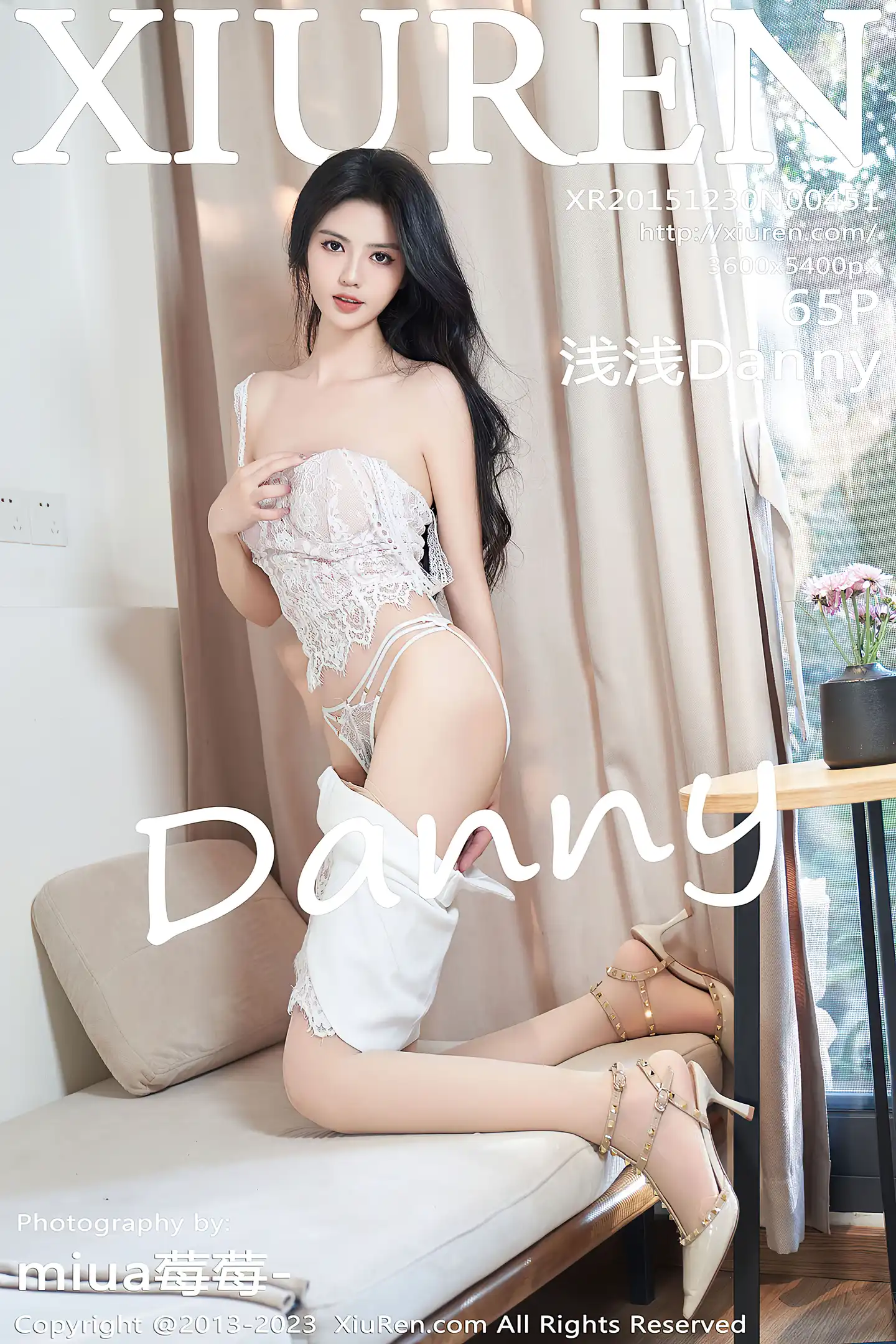 [XiuRen秀人网]No.7415_模特浅浅Danny性感浅粉色上衣配短裙秀曼妙身姿完美诱惑写真65P-秀人网 - XiuRen.Space